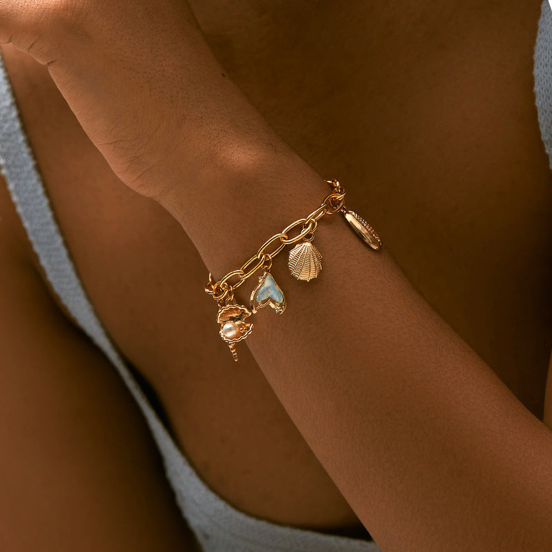 ✨ Bracelet Élégance Marine – Plaqué Or 18K & Coquillages 🌸
