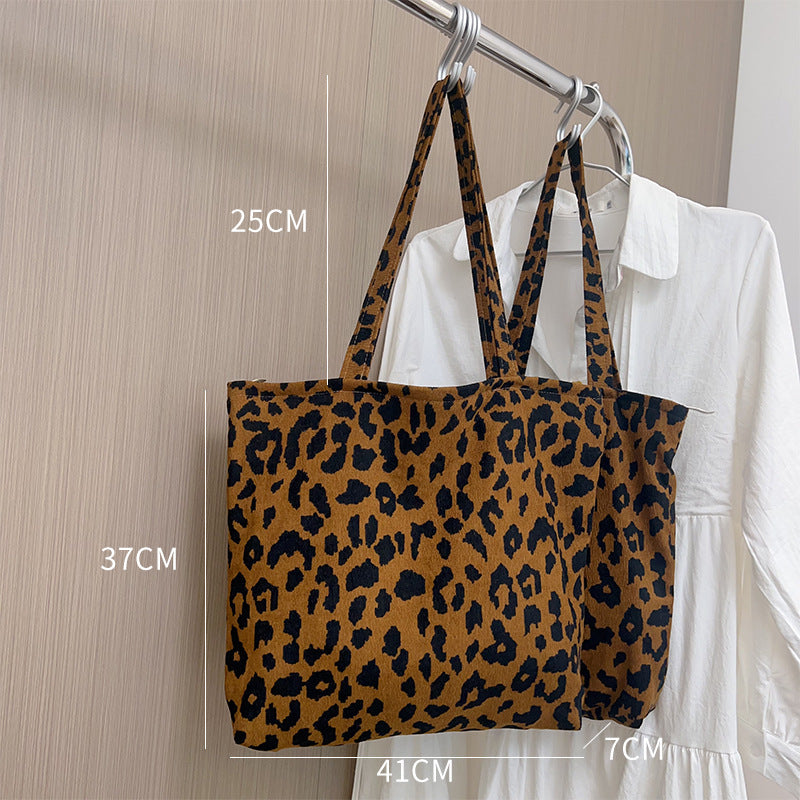 ✨ Grand sac cabas imprimé léopard – Style vintage ✨