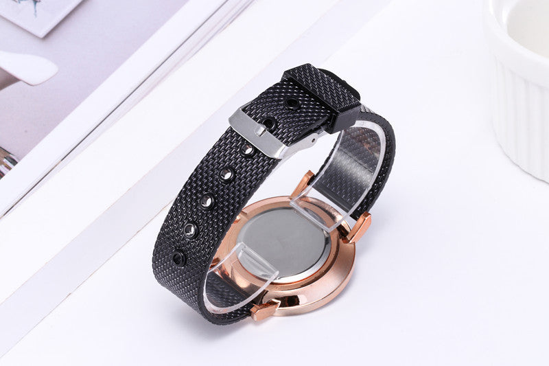 ✨ Montre Élégante Quartz – Style Moderne & Chic ✨