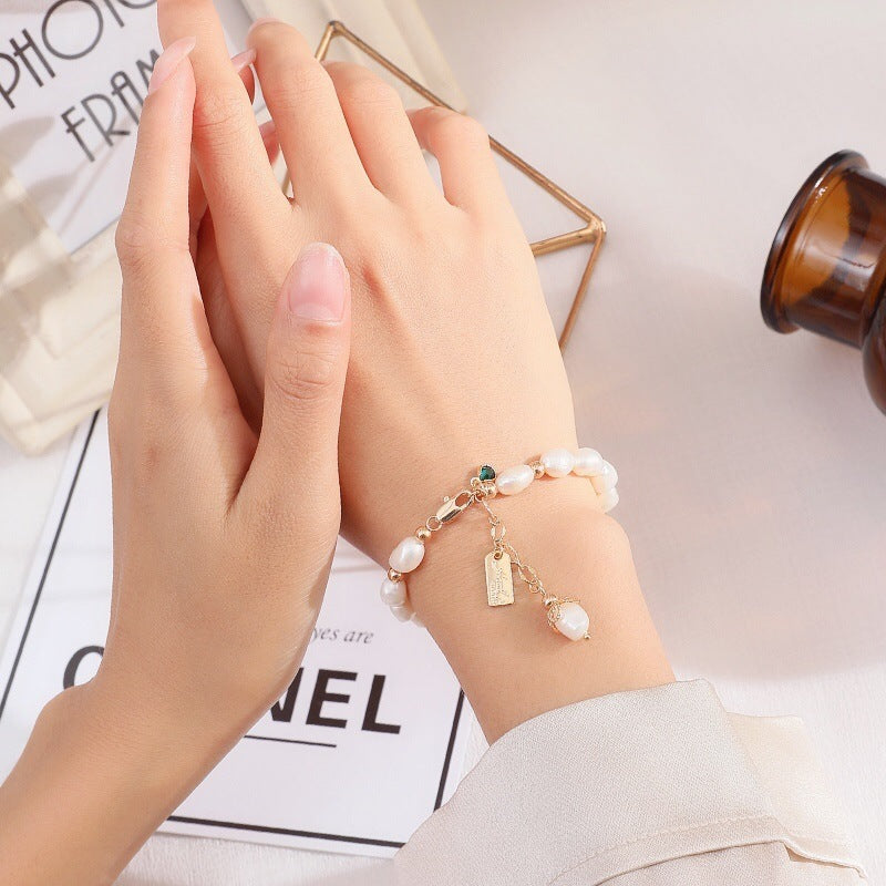 ✨ Bracelet Élégant en Perles & Zircon – Raffinement Intemporel ✨