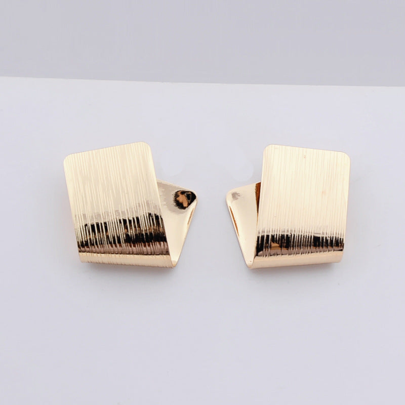 ✨Boucles d’oreilles géométriques bicolores en alliage – Doré & Argenté✨