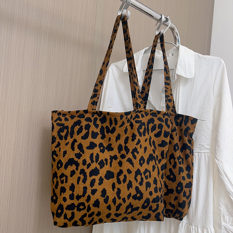 ✨ Grand sac cabas imprimé léopard – Style vintage ✨