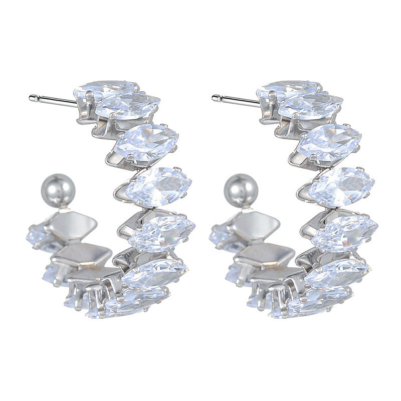 ✨ Boucles d’Oreilles Élégance Cristalline ✨
