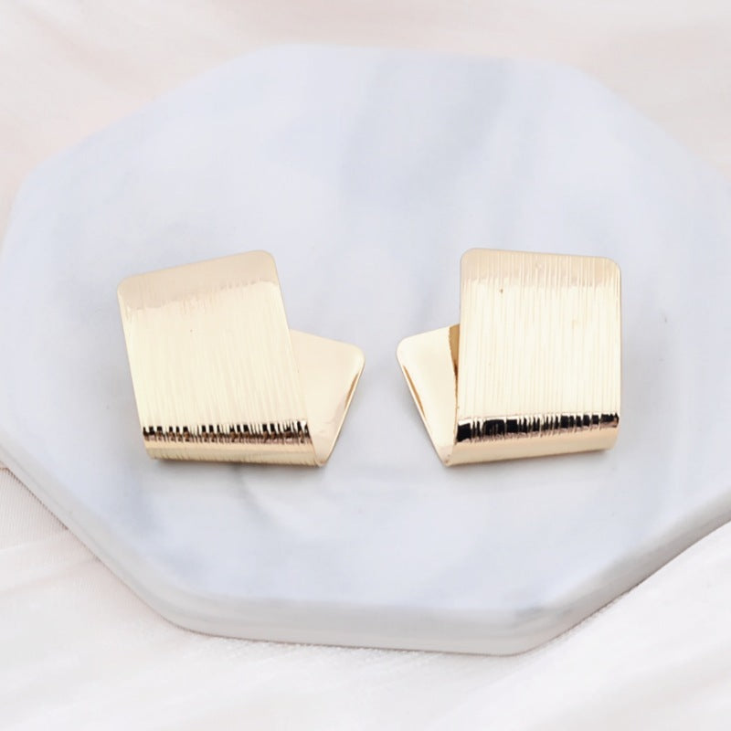 ✨Boucles d’oreilles géométriques bicolores en alliage – Doré & Argenté✨