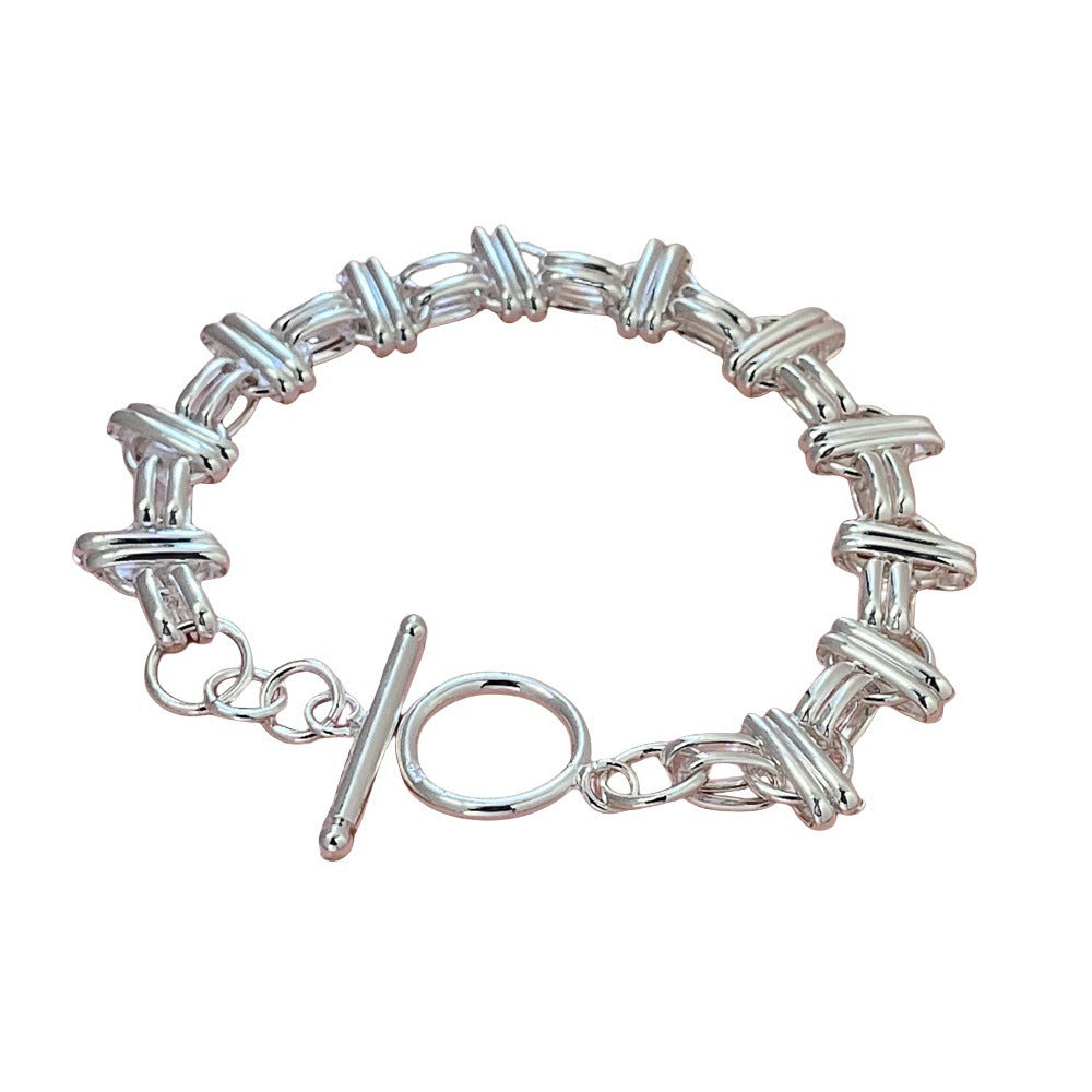✨ Bracelet Argenté Élégance Moderne – Design Tendance avec Fermoir Anneau ✨