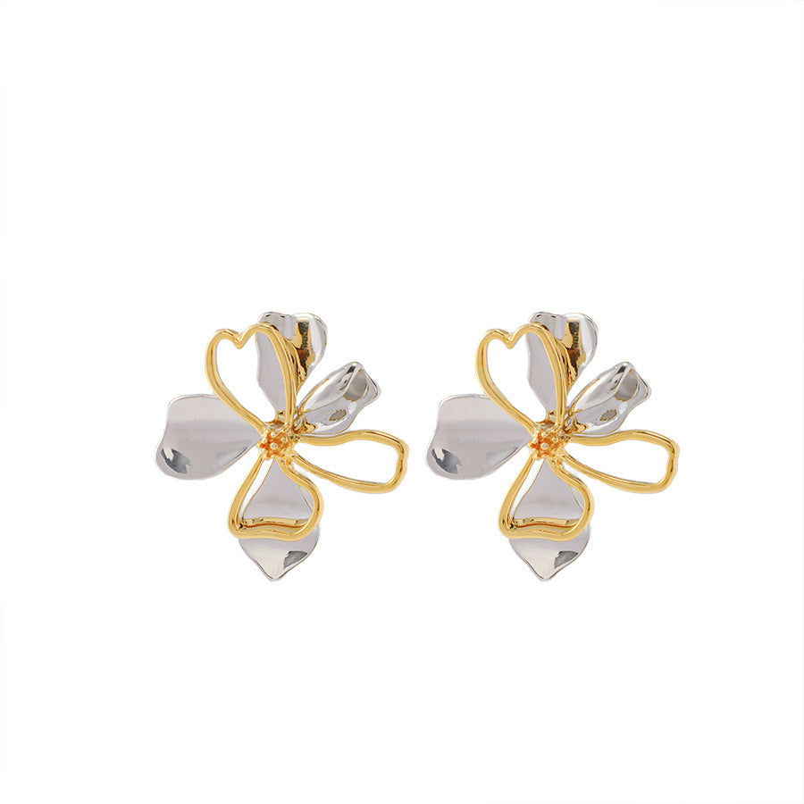 ✨Boucles d’oreilles vintage dorées en cuivre 18K – Fleur élégante✨