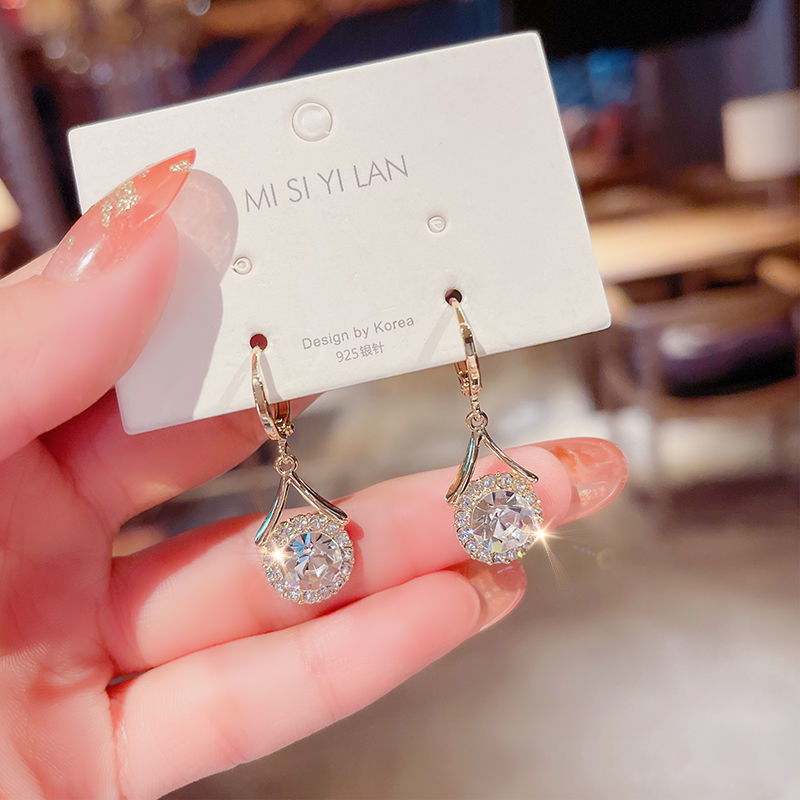 ✨ Boucles d’oreilles Élégance Cristal ✨