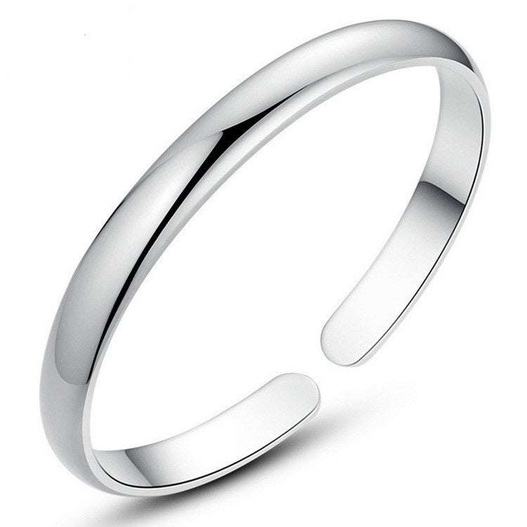 ✨ Bracelet argenté minimaliste – Élégance au quotidien