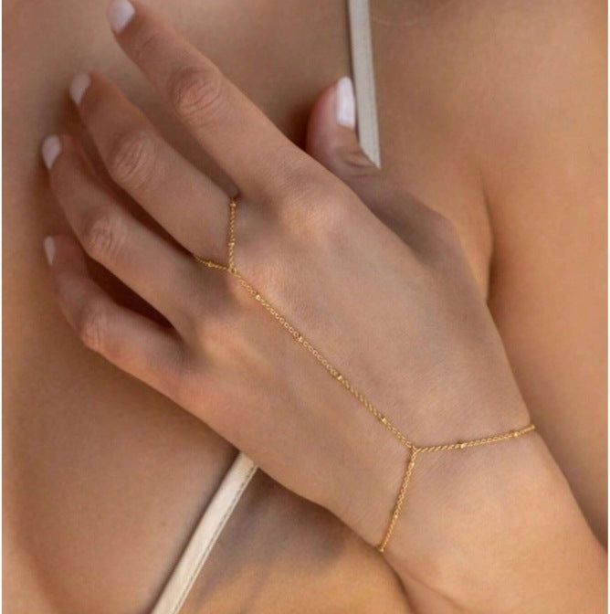 ✨ Bracelet de Main Chaînette Élégance – Doré Raffiné ✨