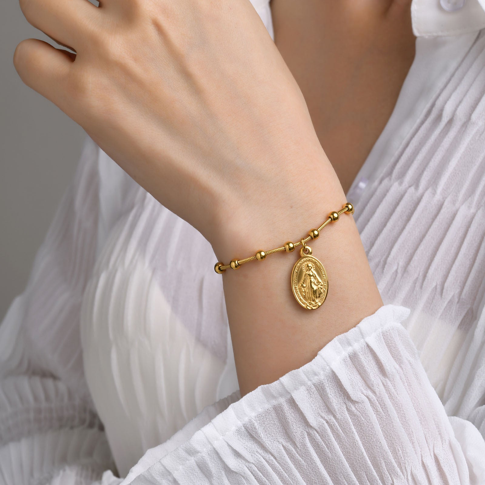 ✨Bracelet Croix Ovale en Acier Inoxydable – Élégant et Moderne, Plaqué Or ou Acier✨