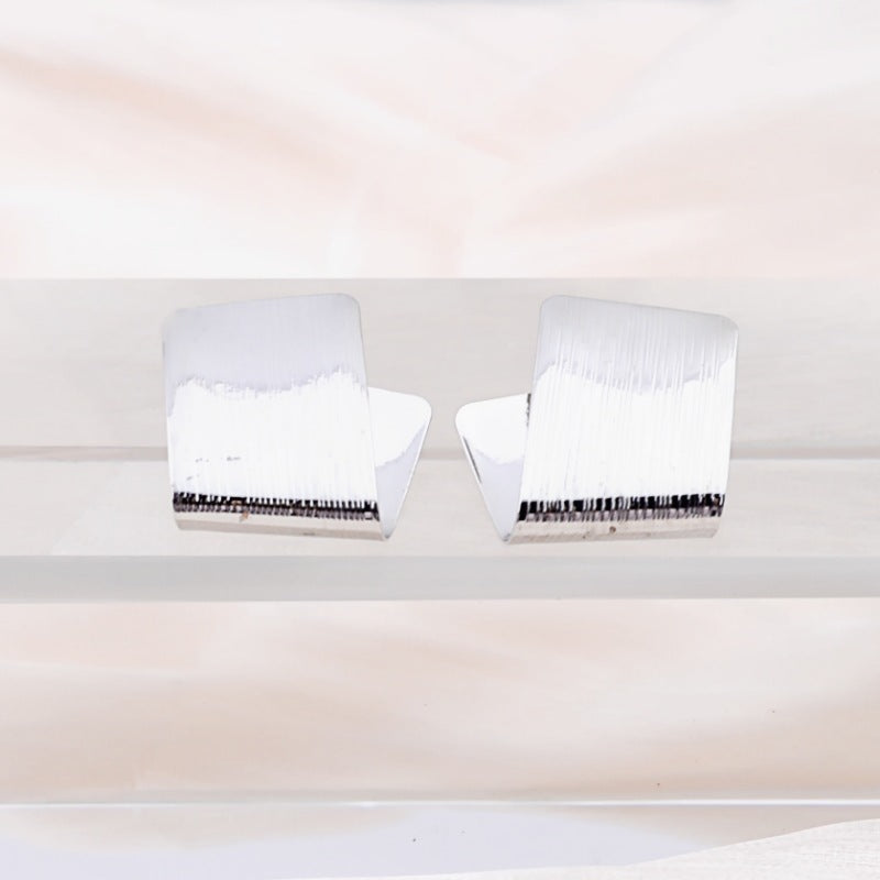 ✨Boucles d’oreilles géométriques bicolores en alliage – Doré & Argenté✨